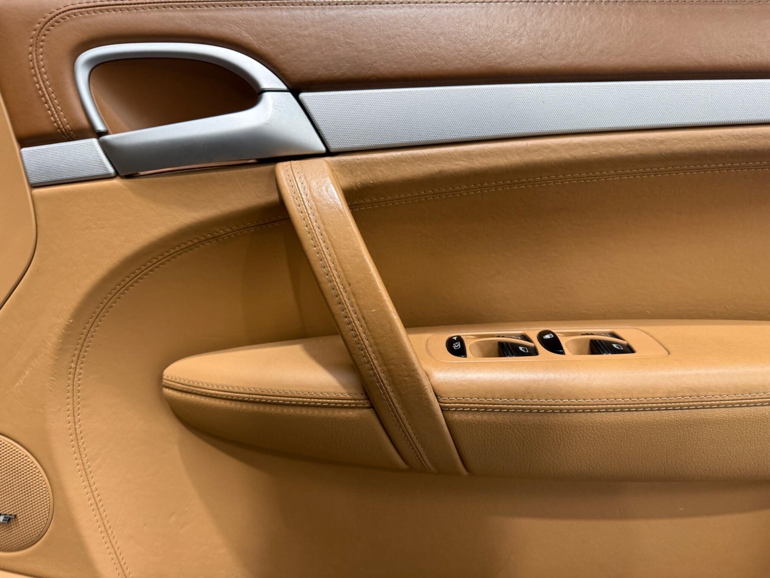 Used Porsche Cayenne 2007 for sale - 77882811: Photo 28