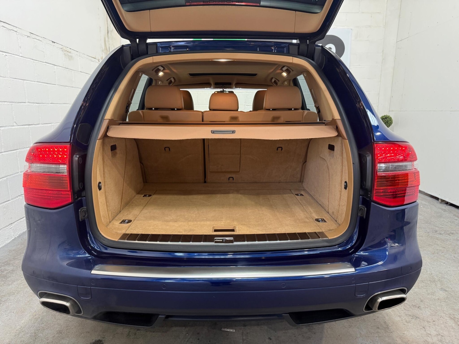 Used Porsche Cayenne 2007 for sale - 77882811: Photo 34