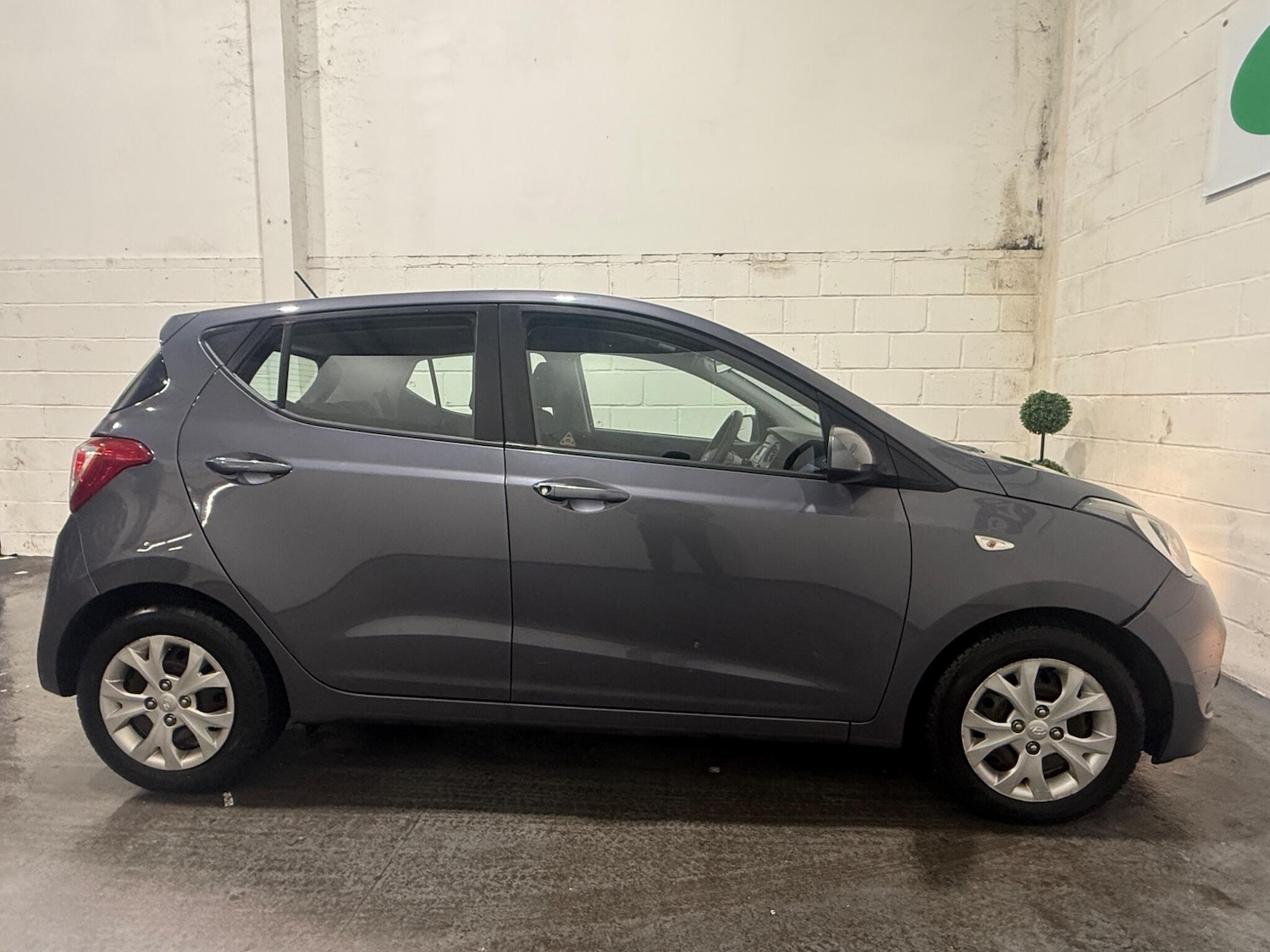 Used Hyundai i10 2016 for sale - 77291732: Photo 11