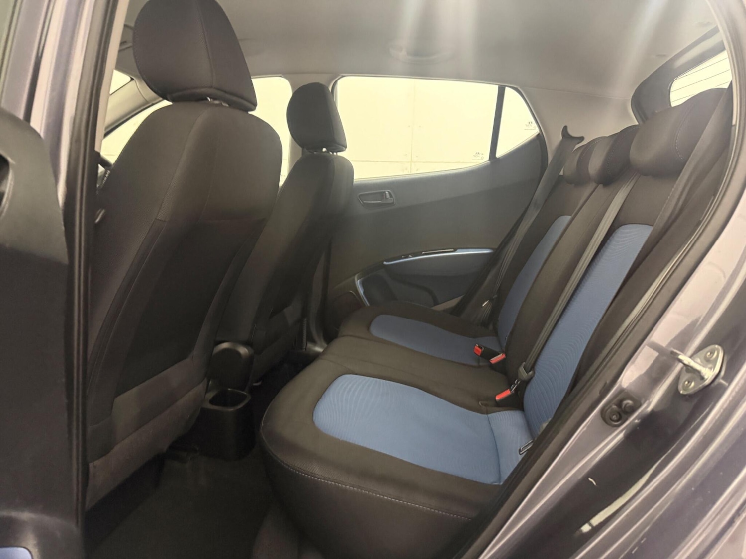 Used Hyundai i10 2016 for sale - 77291732: Photo 24