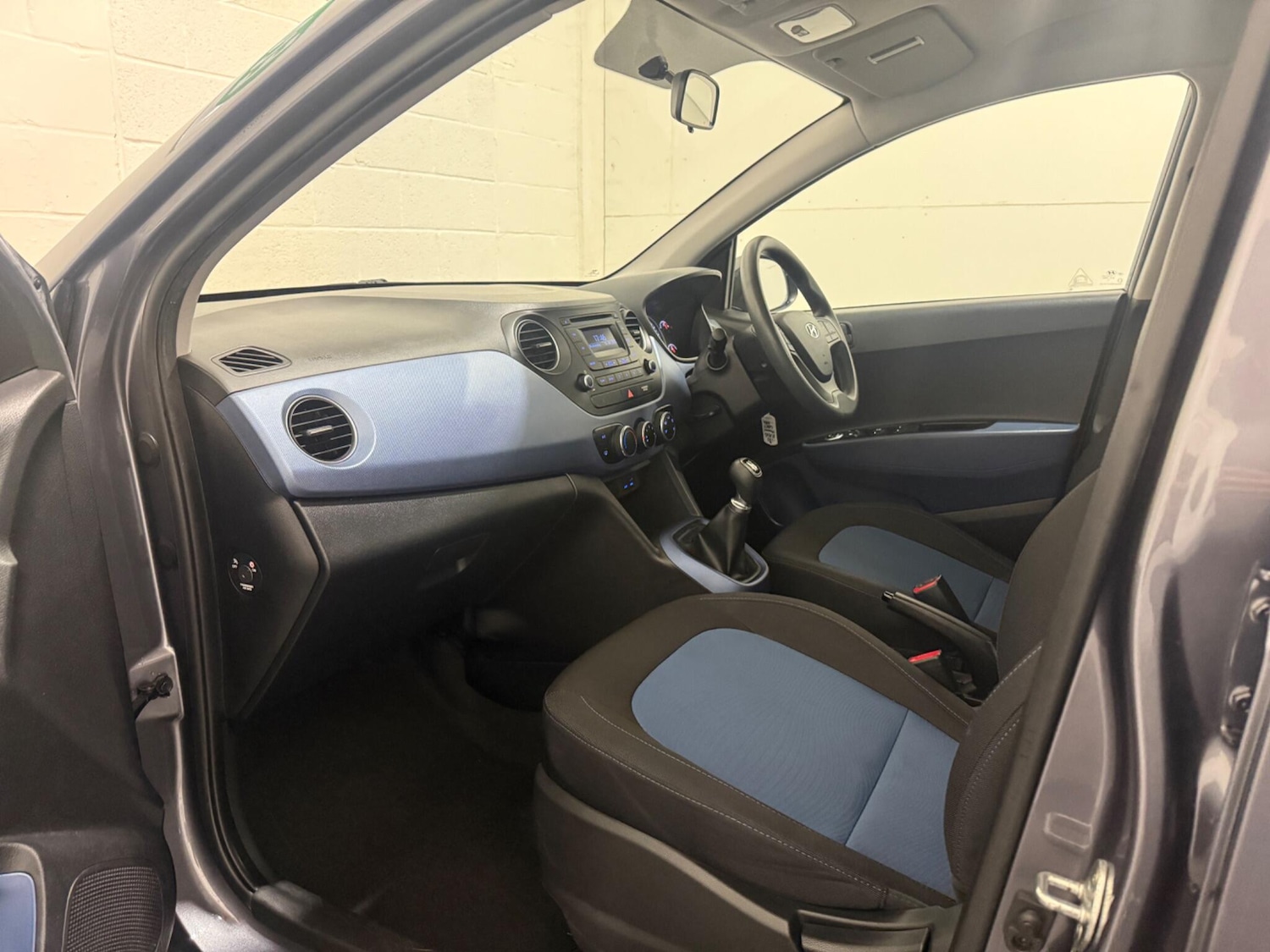 Used Hyundai i10 2016 for sale - 77291732: Photo 36