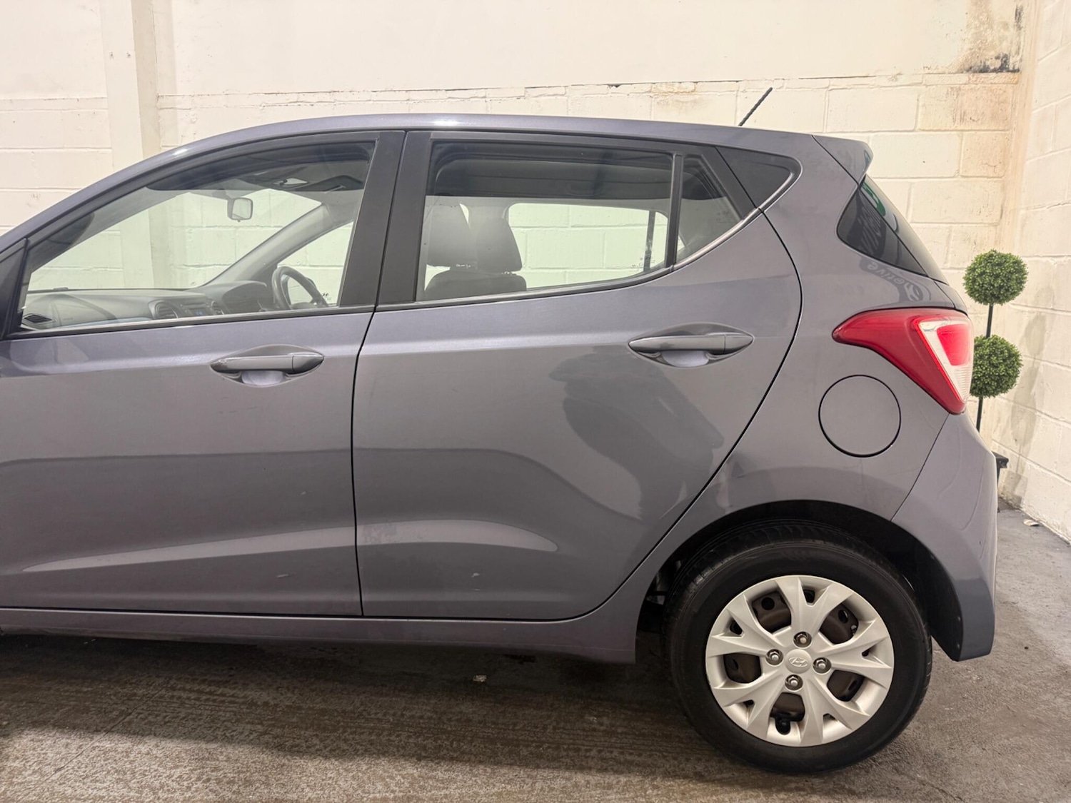 Used Hyundai i10 2016 for sale - 77291732: Photo 46