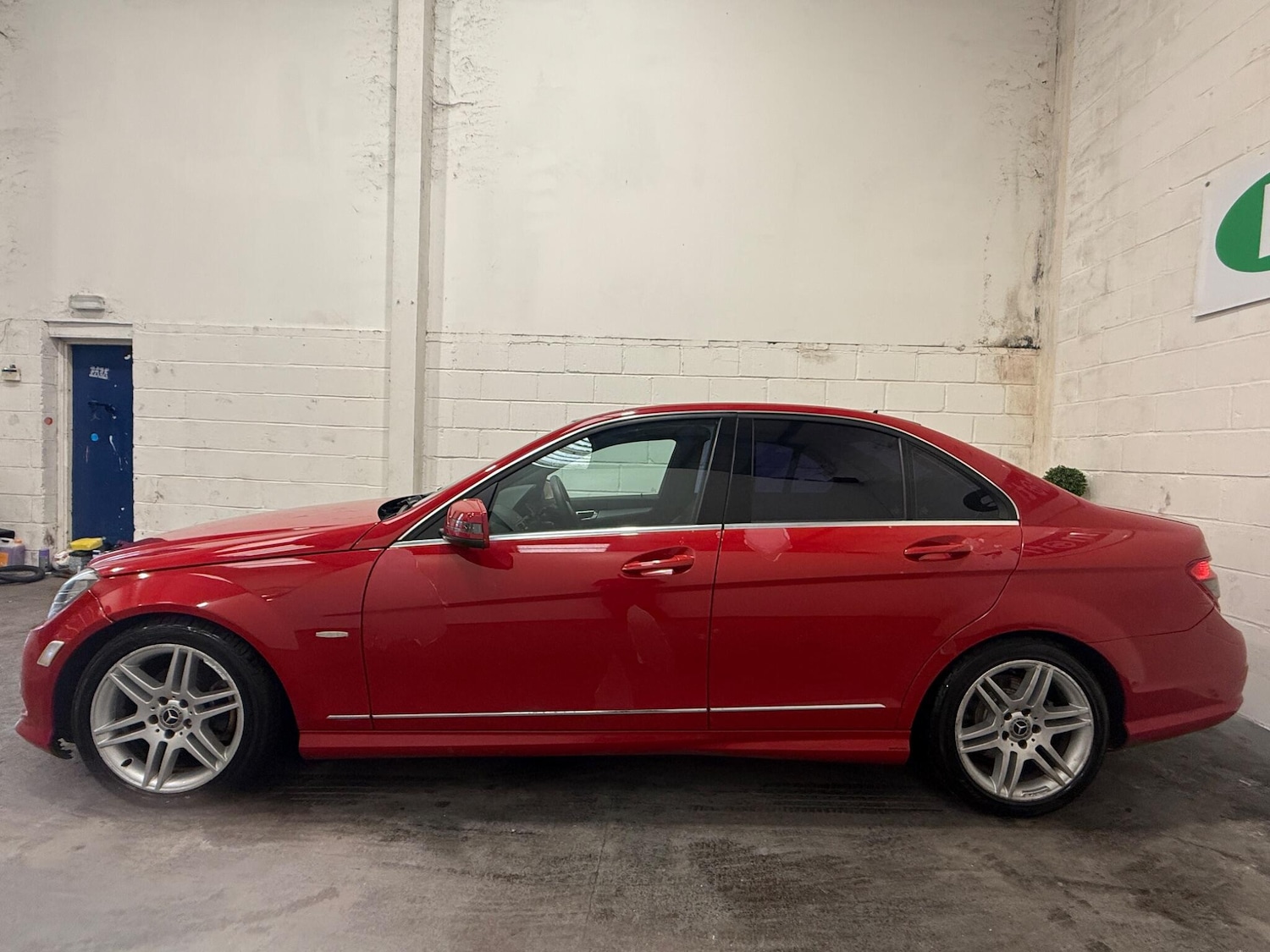 Used Mercedes-Benz C Class 2009 for sale - 77799466: Photo 9