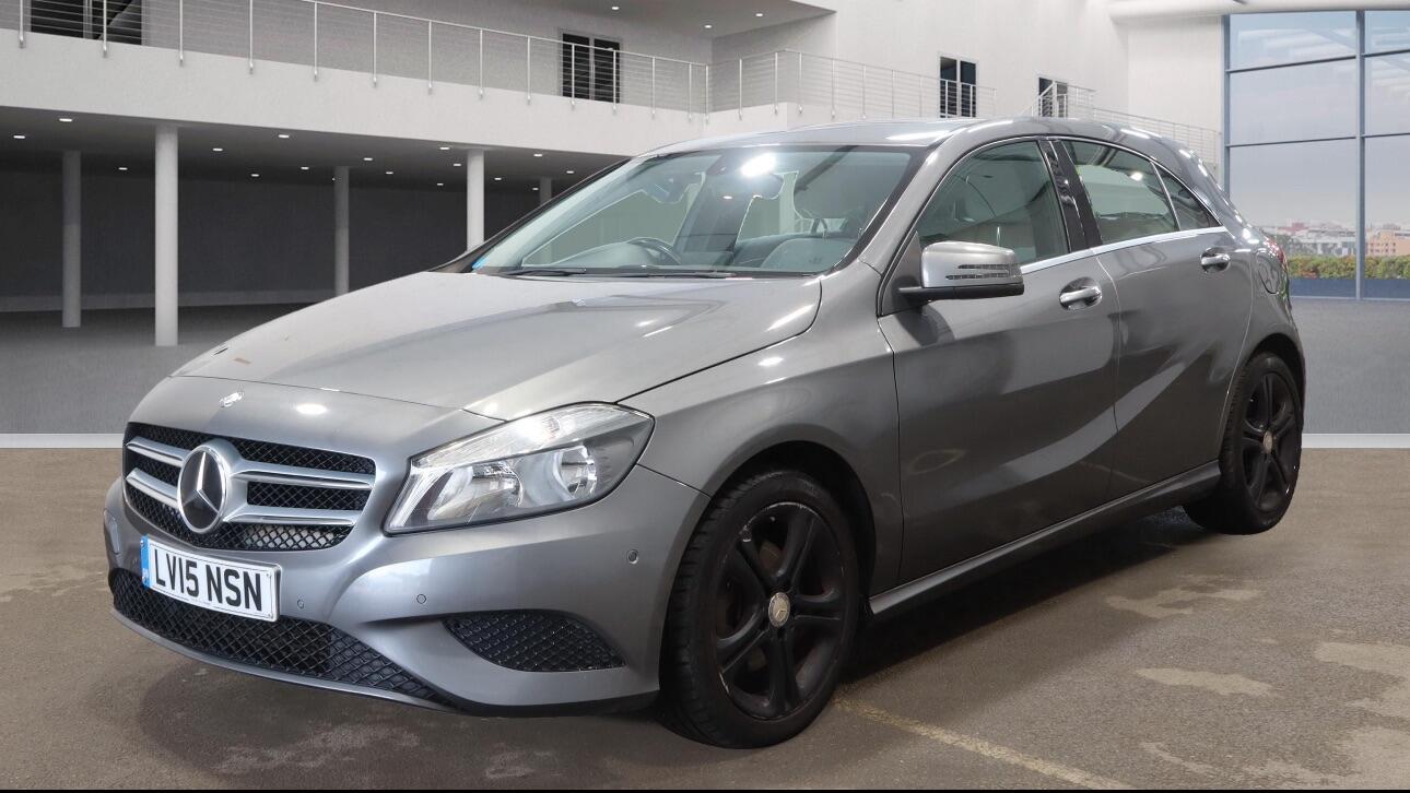 Used Mercedes-Benz A-Class 2015 for sale - 76398897: Photo 2