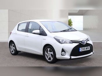 Used Toyota Yaris 2015 for sale - 79315238: Photo