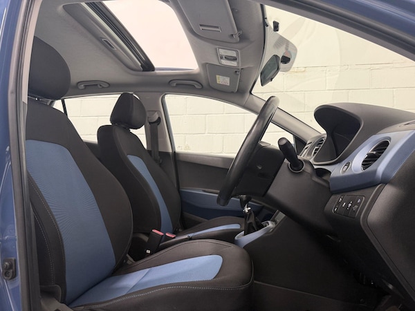 Used Hyundai i10 2015 for sale - 76123037: Photo 17