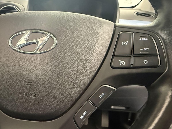 Used Hyundai i10 2015 for sale - 76123037: Photo 26