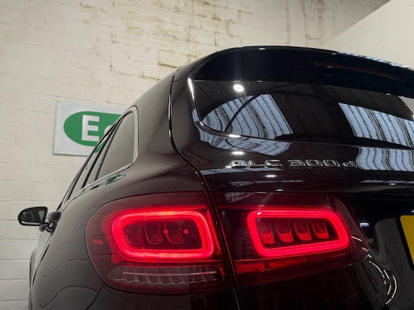 Used Mercedes-Benz GLC 2020 for sale - 76327222: Photo 16