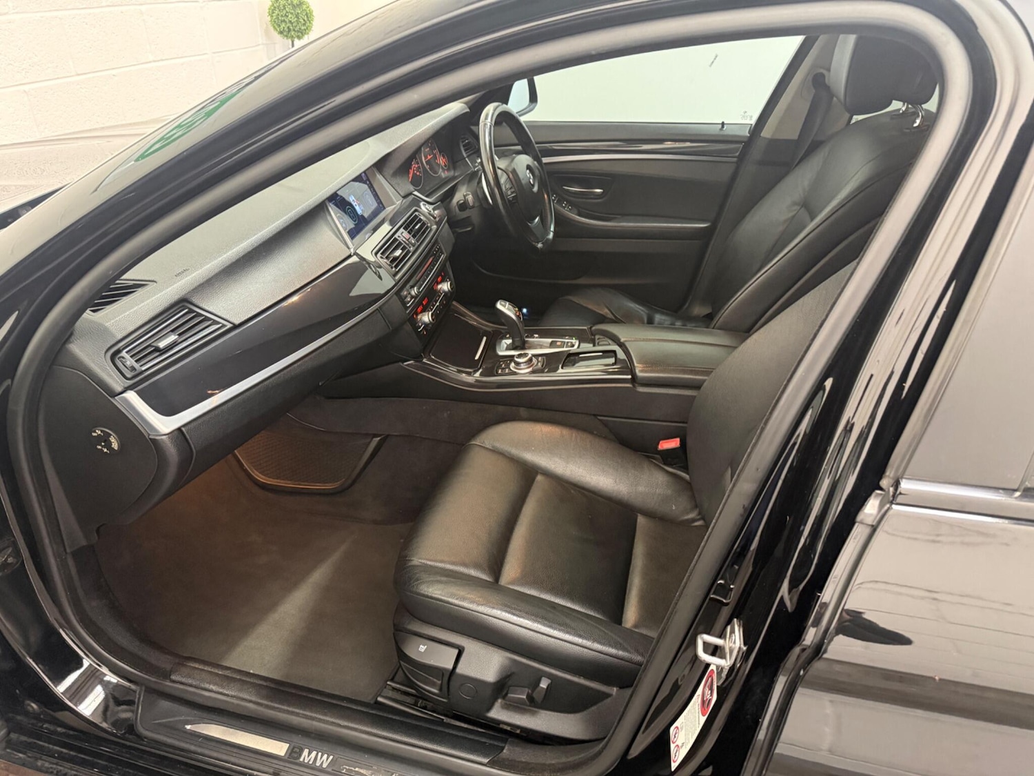 Used BMW 5 Series for sale - 78057726: Photo 39