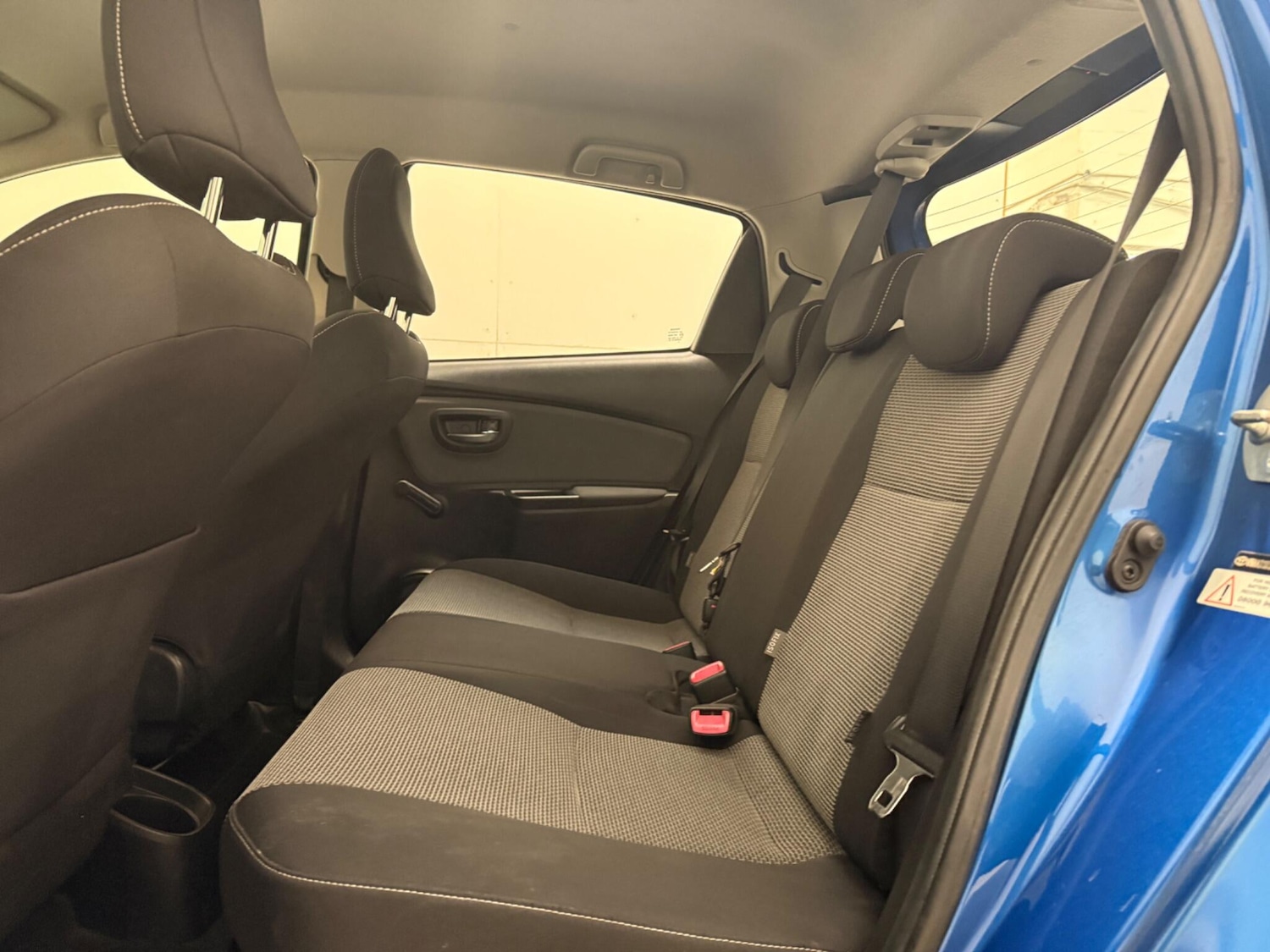 Used Toyota Yaris 2015 for sale - 76913703: Photo 27