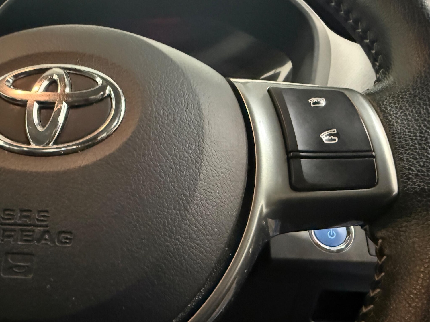 Used Toyota Yaris 2015 for sale - 76913703: Photo 47