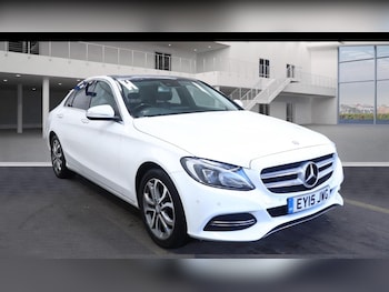 Used Mercedes-Benz C Class 2015 for sale - 76743177: Photo