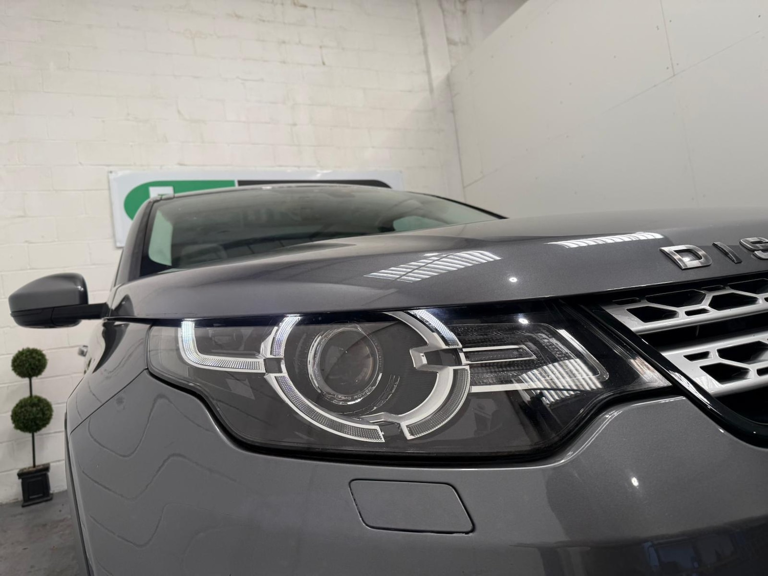 Used Land Rover Discovery Sport 2016 for sale - 76989733: Photo 10