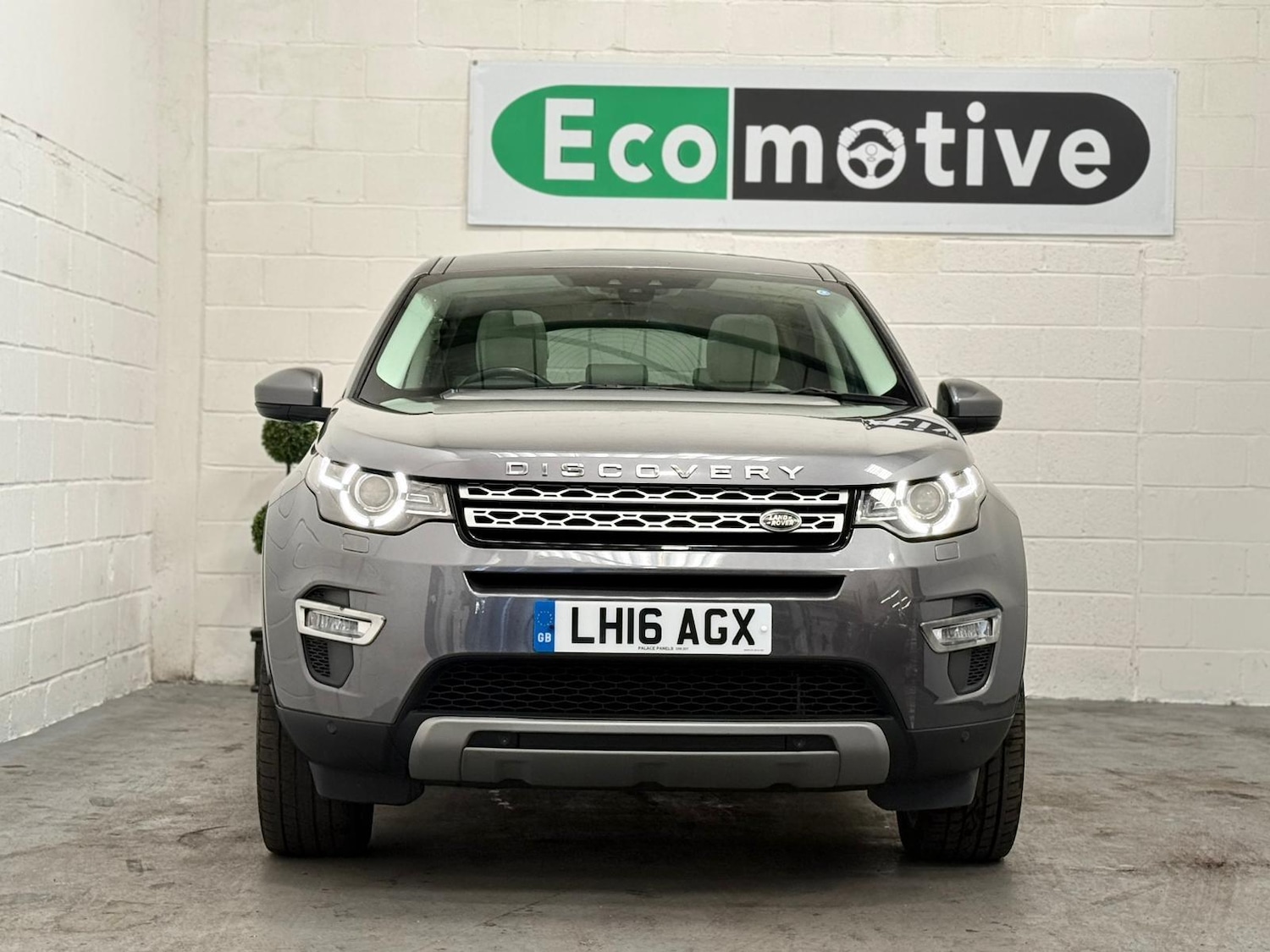 Used Land Rover Discovery Sport 2016 for sale - 76989733: Photo 3