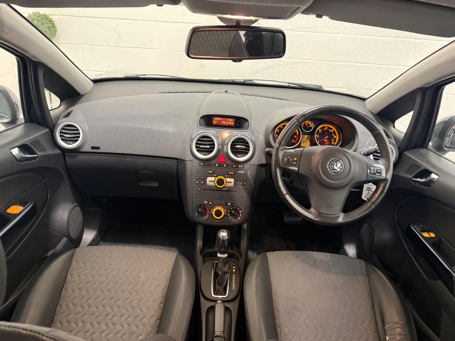 Used Vauxhall Corsa 2011 for sale - 76994428: Photo 15