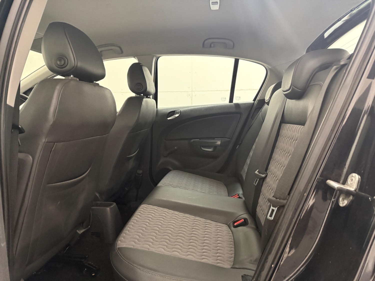 Used Vauxhall Corsa 2011 for sale - 76994428: Photo 22