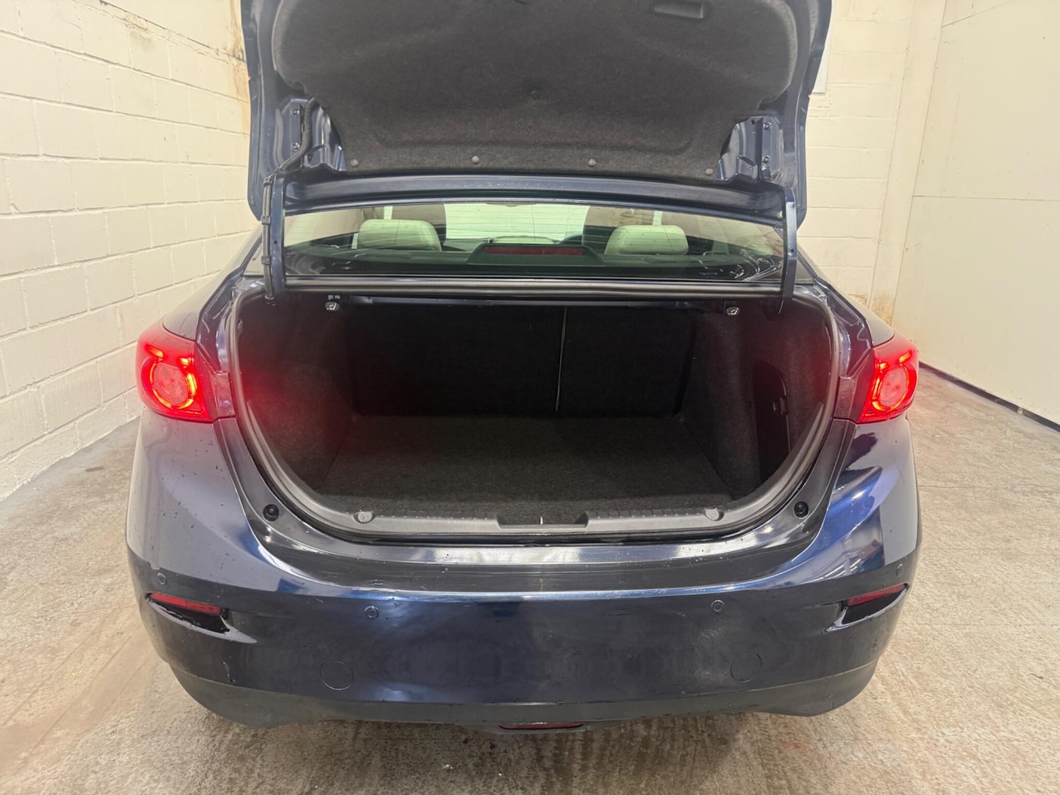 Used Mazda Mazda3 2016 for sale - 77510331: Photo 33