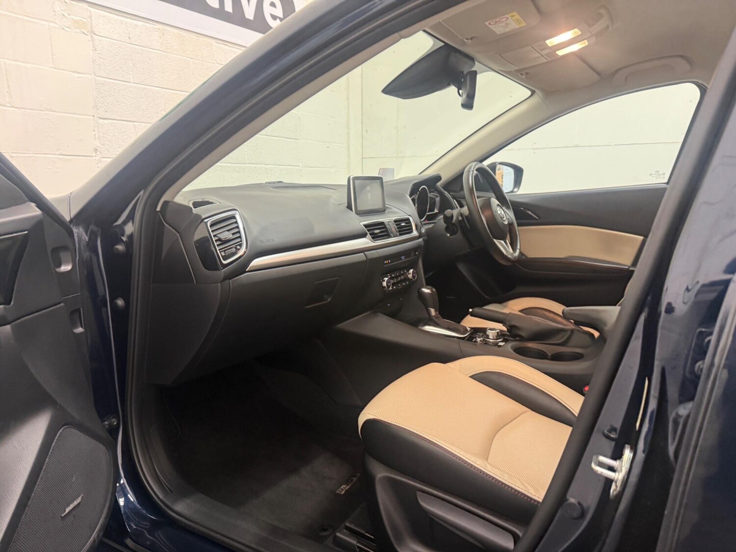 Used Mazda Mazda3 2016 for sale - 77510331: Photo 34