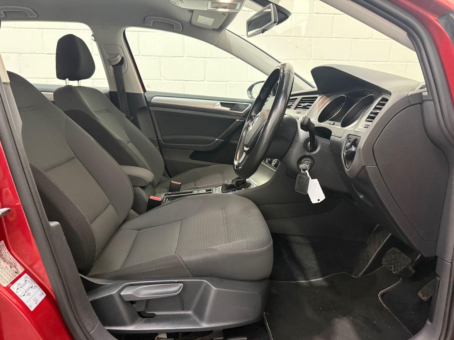 Used Volkswagen Golf 2015 for sale - 76013530: Photo 23