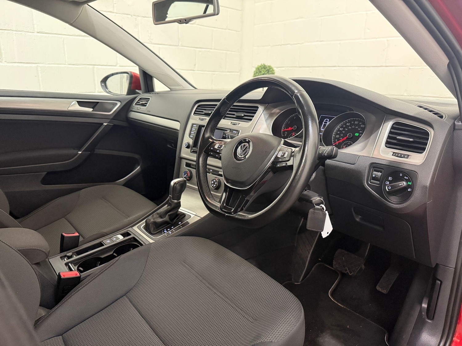 Used Volkswagen Golf 2015 for sale - 76013530: Photo 25