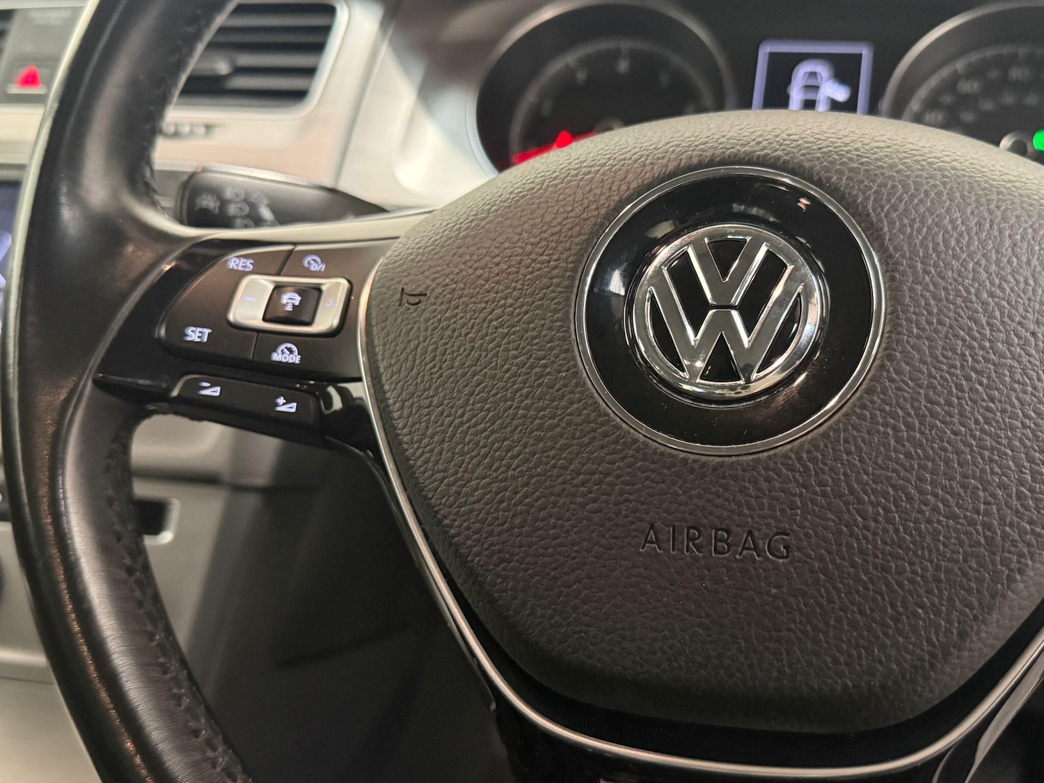 Used Volkswagen Golf 2015 for sale - 76013530: Photo 27
