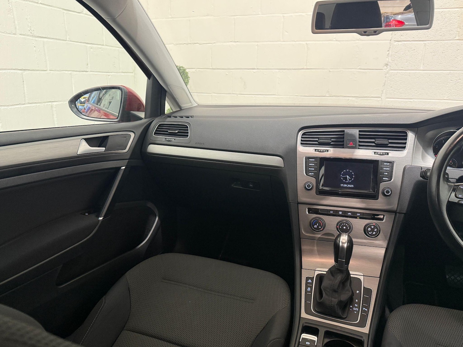 Used Volkswagen Golf 2015 for sale - 76013530: Photo 35