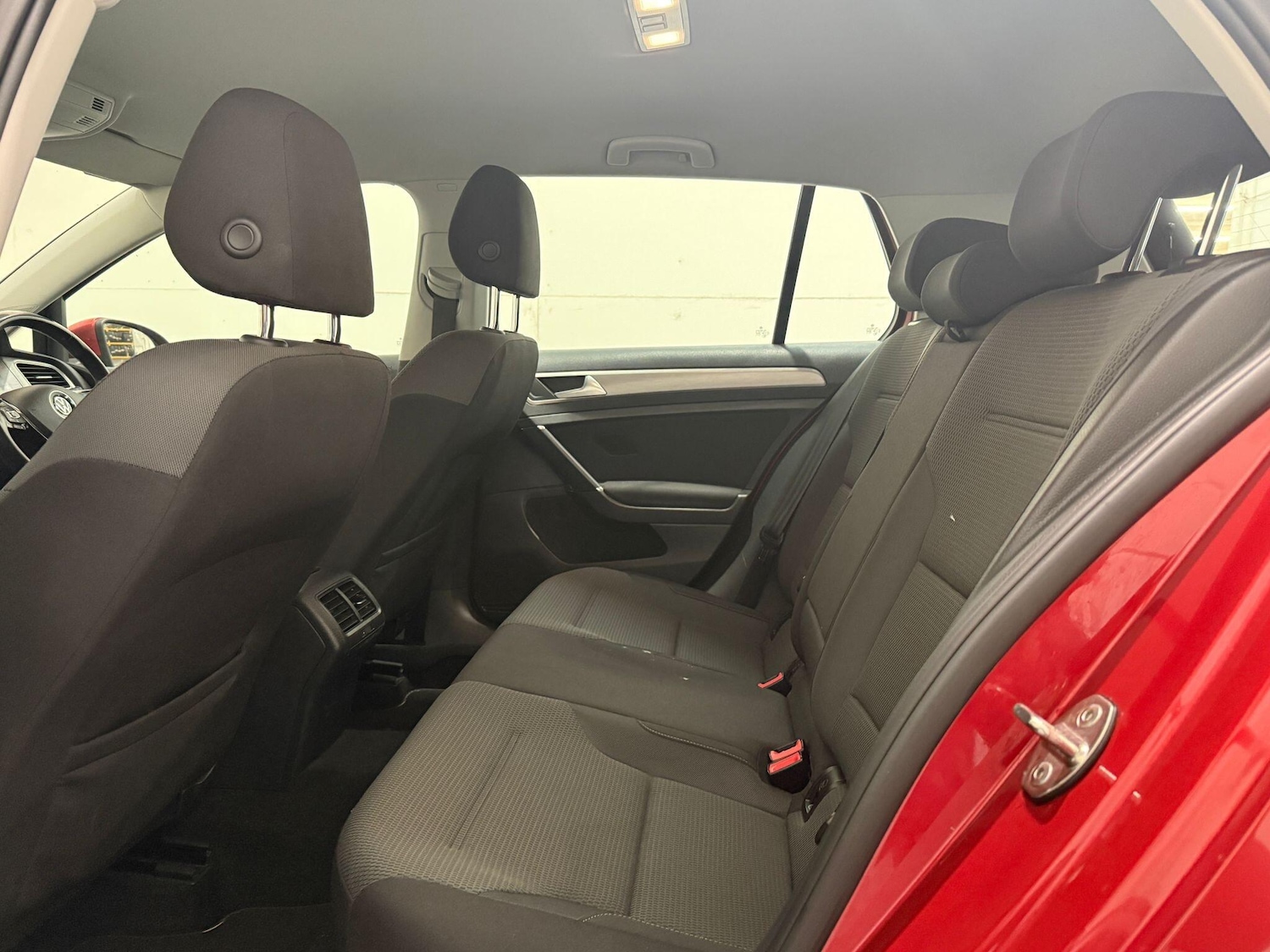 Used Volkswagen Golf 2015 for sale - 76013530: Photo 38