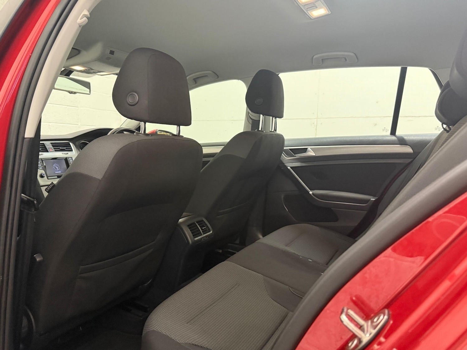 Used Volkswagen Golf 2015 for sale - 76013530: Photo 40