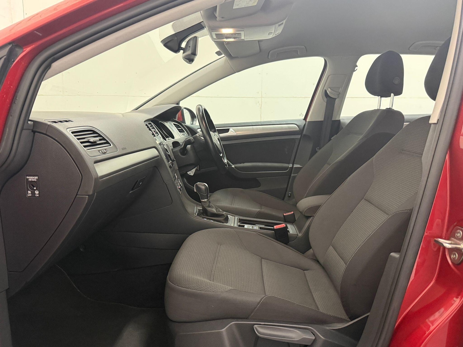 Used Volkswagen Golf 2015 for sale - 76013530: Photo 46