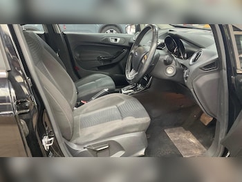 Used Ford Fiesta 2017 for sale - 78135608: Photo