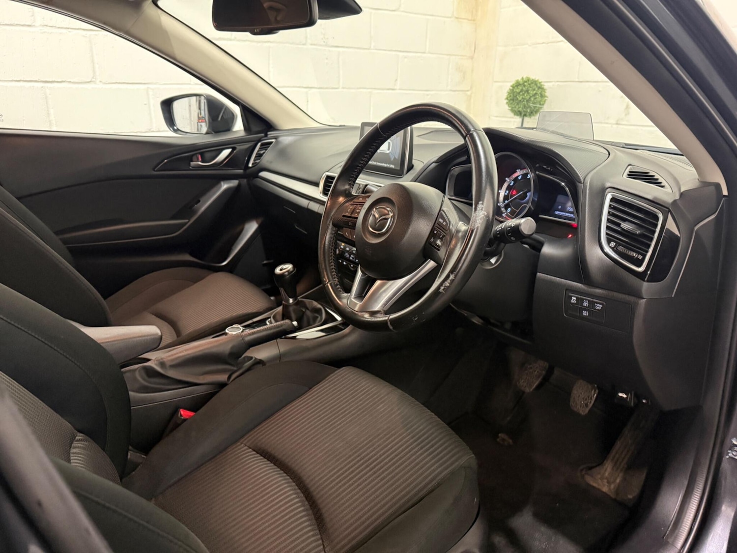 Used Mazda Mazda3 for sale - 77598136: Photo 12