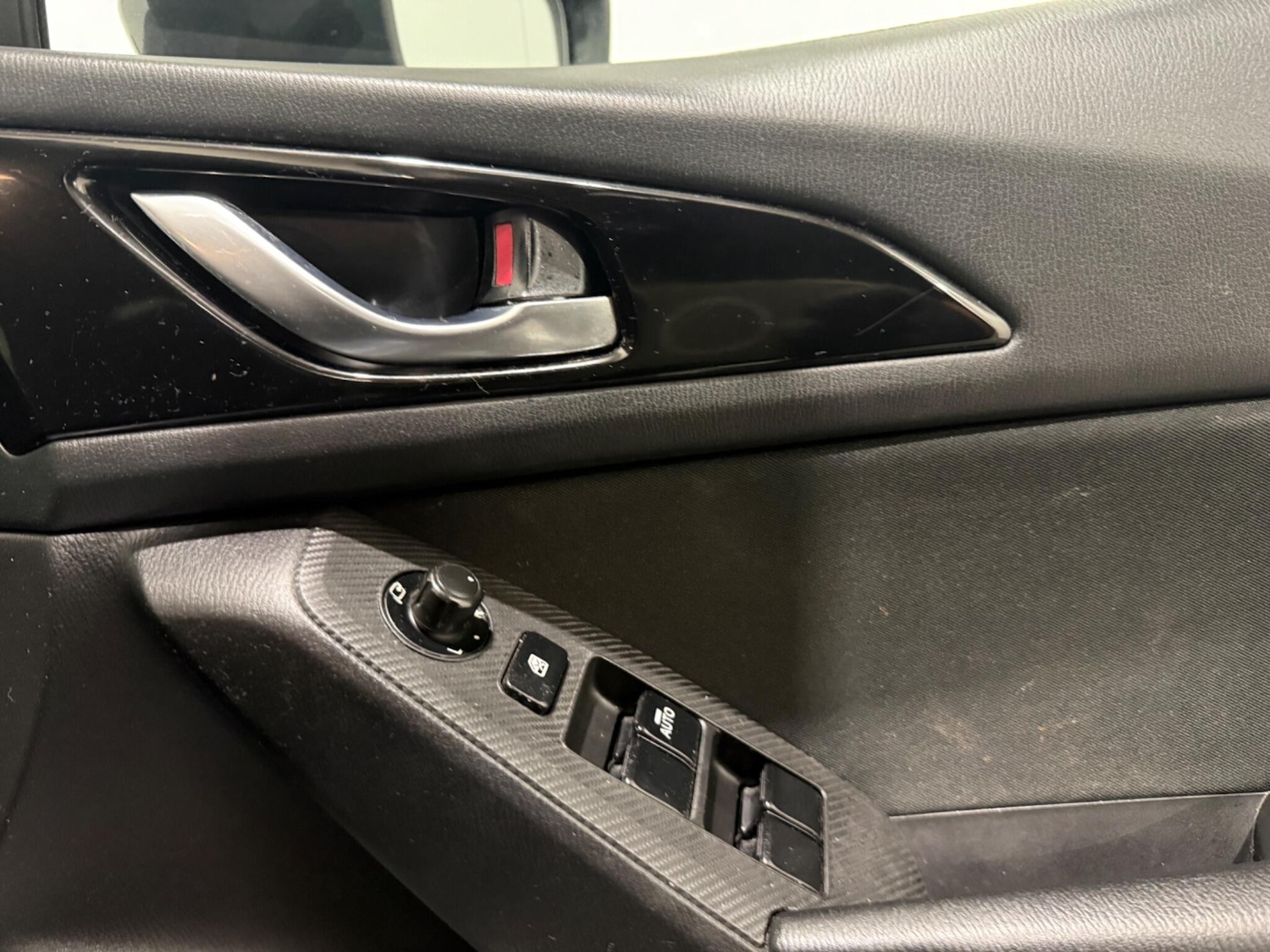 Used Mazda Mazda3 for sale - 77598136: Photo 25