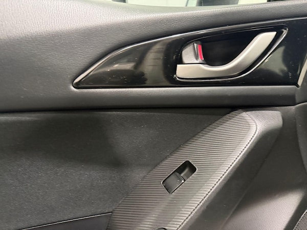 Used Mazda Mazda3 2014 for sale - 76227043: Photo 47