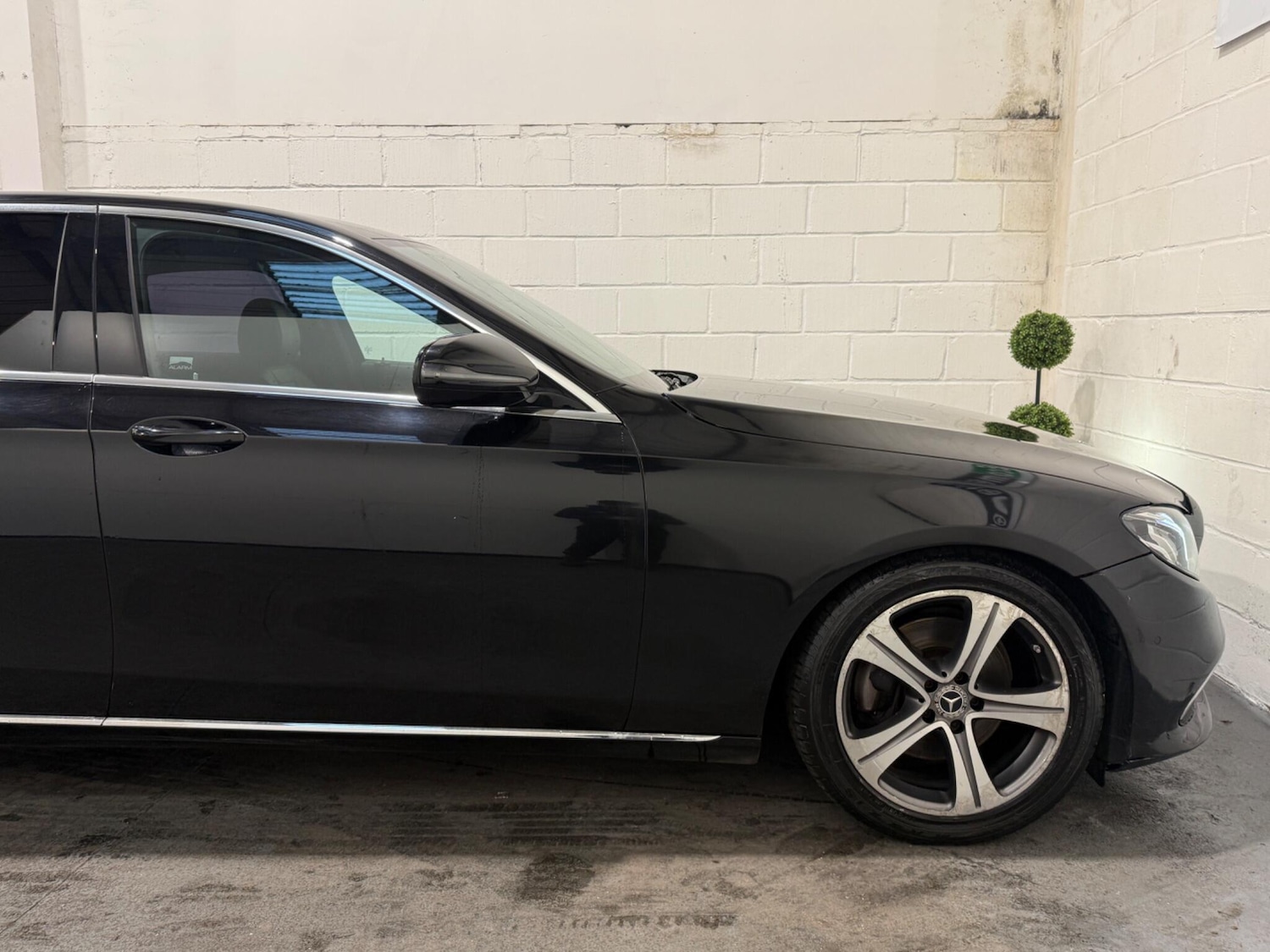 Used Mercedes-Benz E Class for sale - 77020838: Photo 10