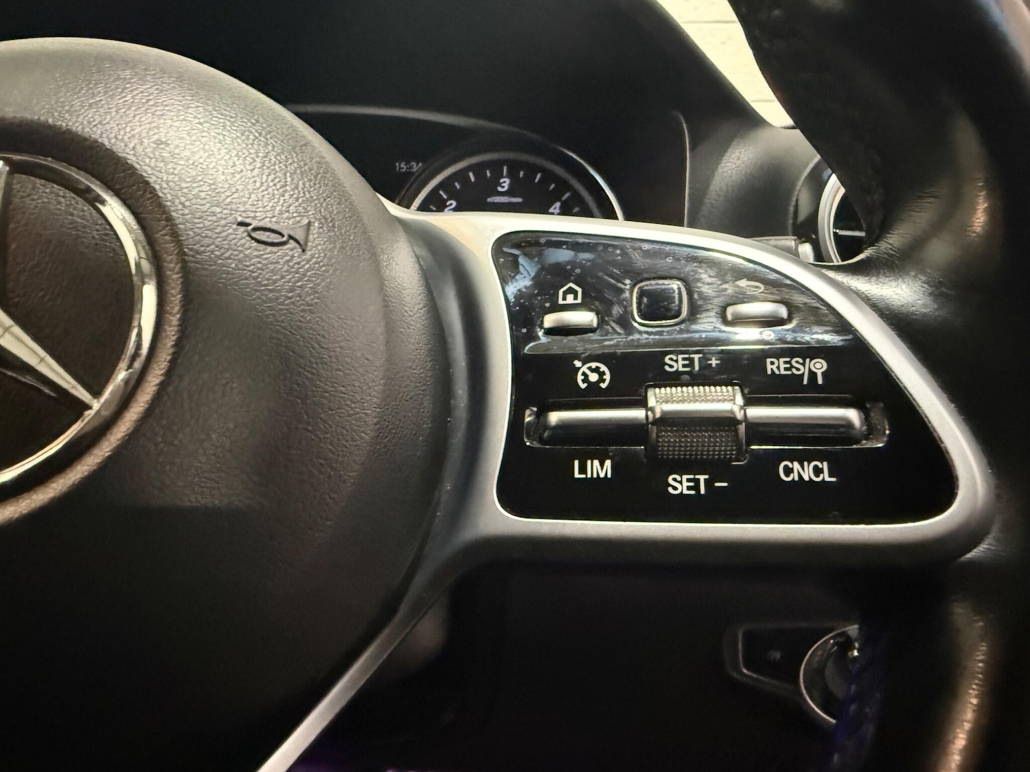 Used Mercedes-Benz E Class for sale - 77020838: Photo 26