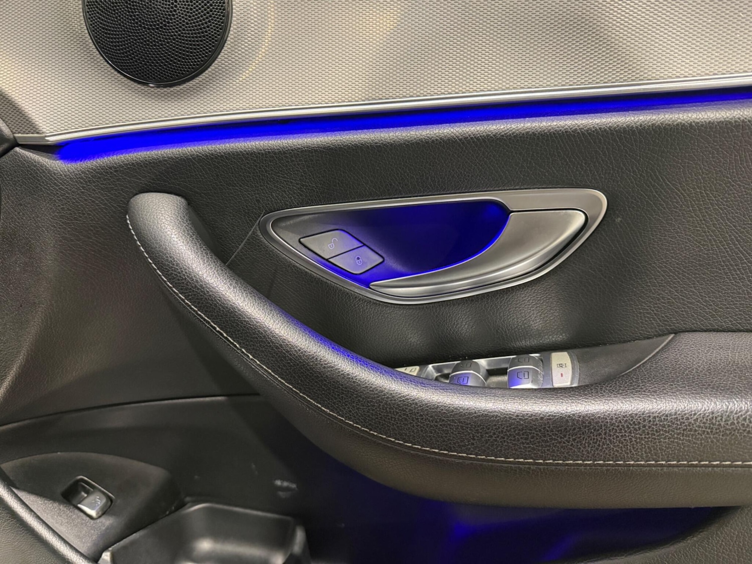 Used Mercedes-Benz E Class for sale - 77020838: Photo 27