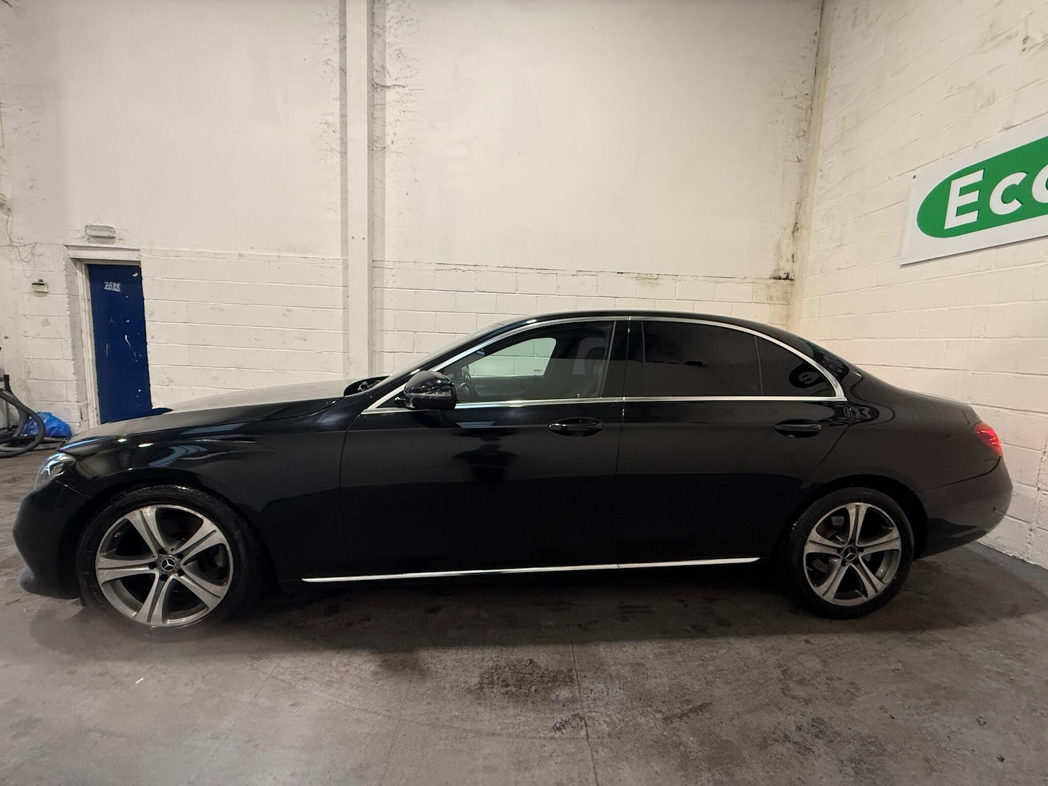 Used Mercedes-Benz E Class for sale - 77020838: Photo 5