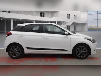 Used Hyundai i20 2016 for sale - 75926860: Photo