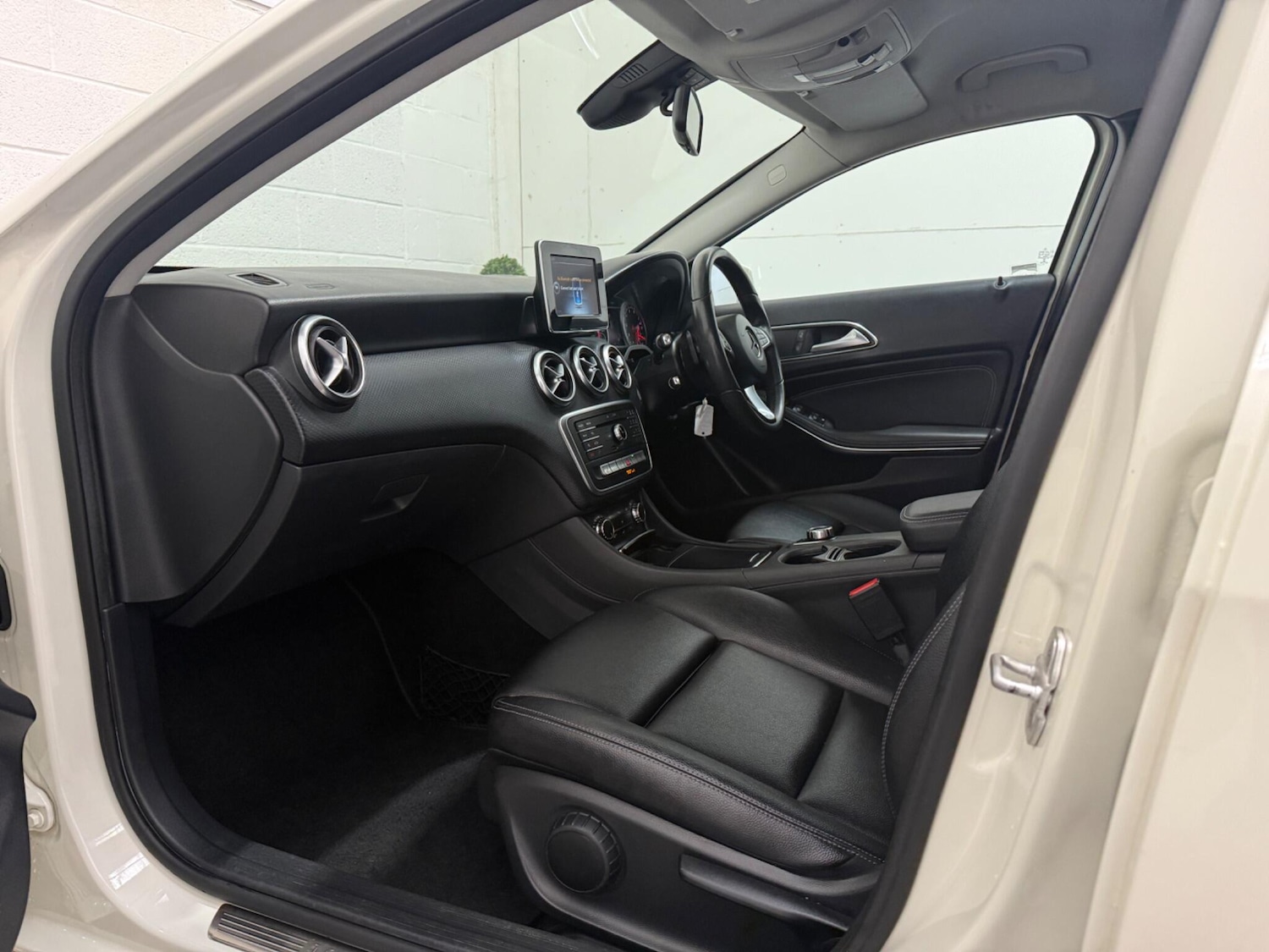 Used Mercedes-Benz A-Class 2016 for sale - 78007540: Photo 38