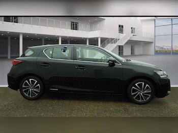 Used Lexus CT 2018 for sale - 75990032: Photo