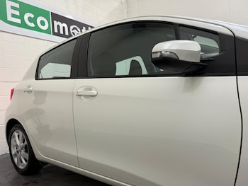 Used Toyota Yaris 2014 for sale - 75707556: Photo