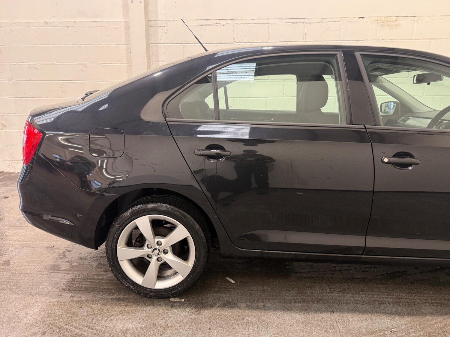 Used Skoda Rapid 2014 for sale - 77439814: Photo 32