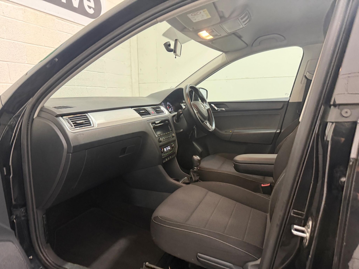 Used Skoda Rapid 2014 for sale - 77439814: Photo 37