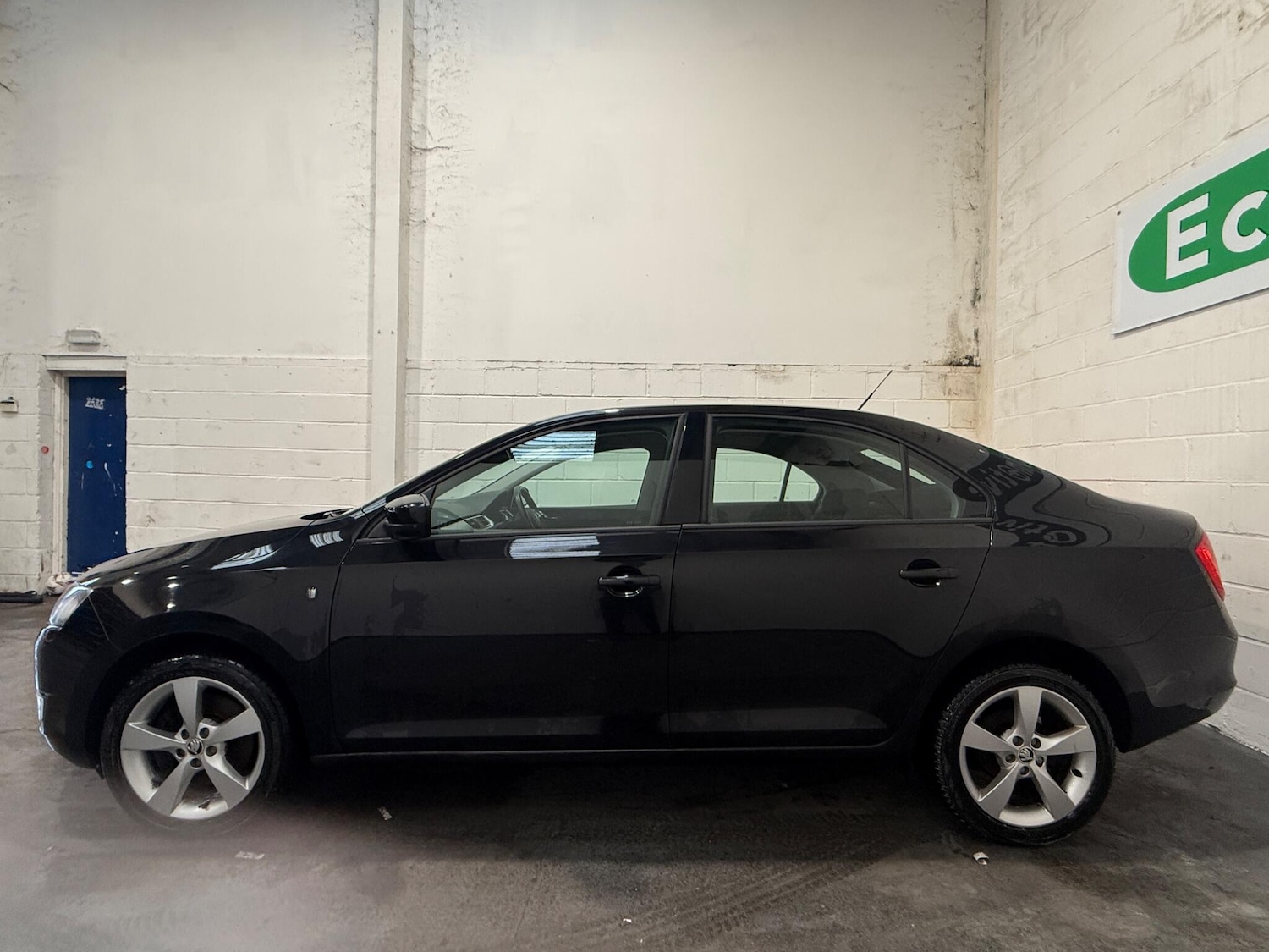 Used Skoda Rapid 2014 for sale - 77439814: Photo 8