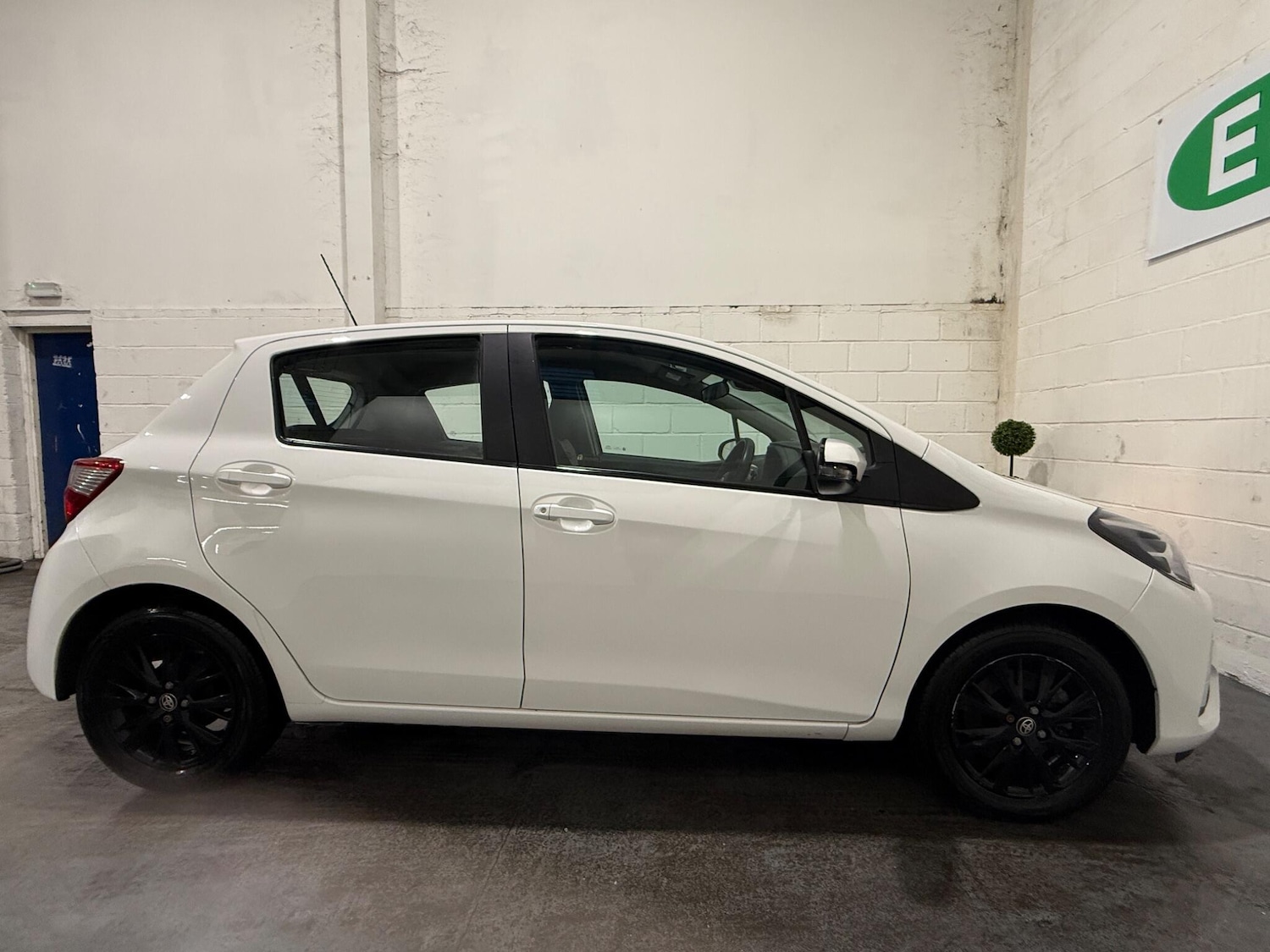 Used Toyota Yaris 2018 for sale - 76899461: Photo 12