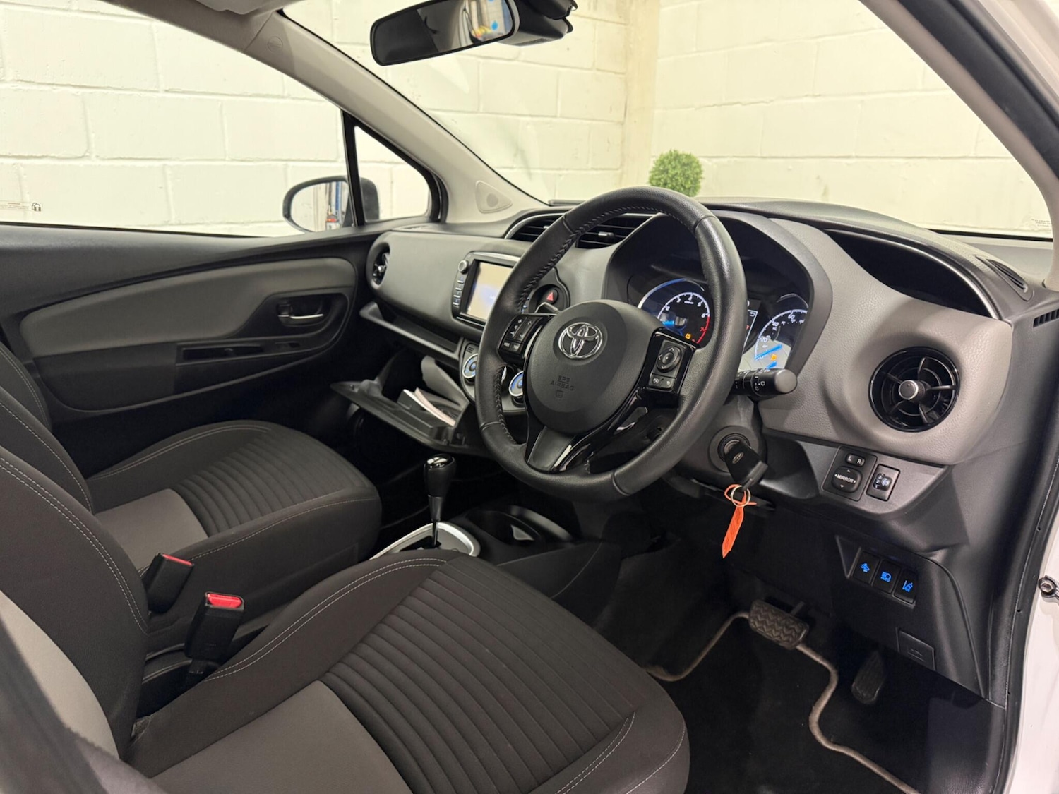 Used Toyota Yaris 2018 for sale - 76899461: Photo 16