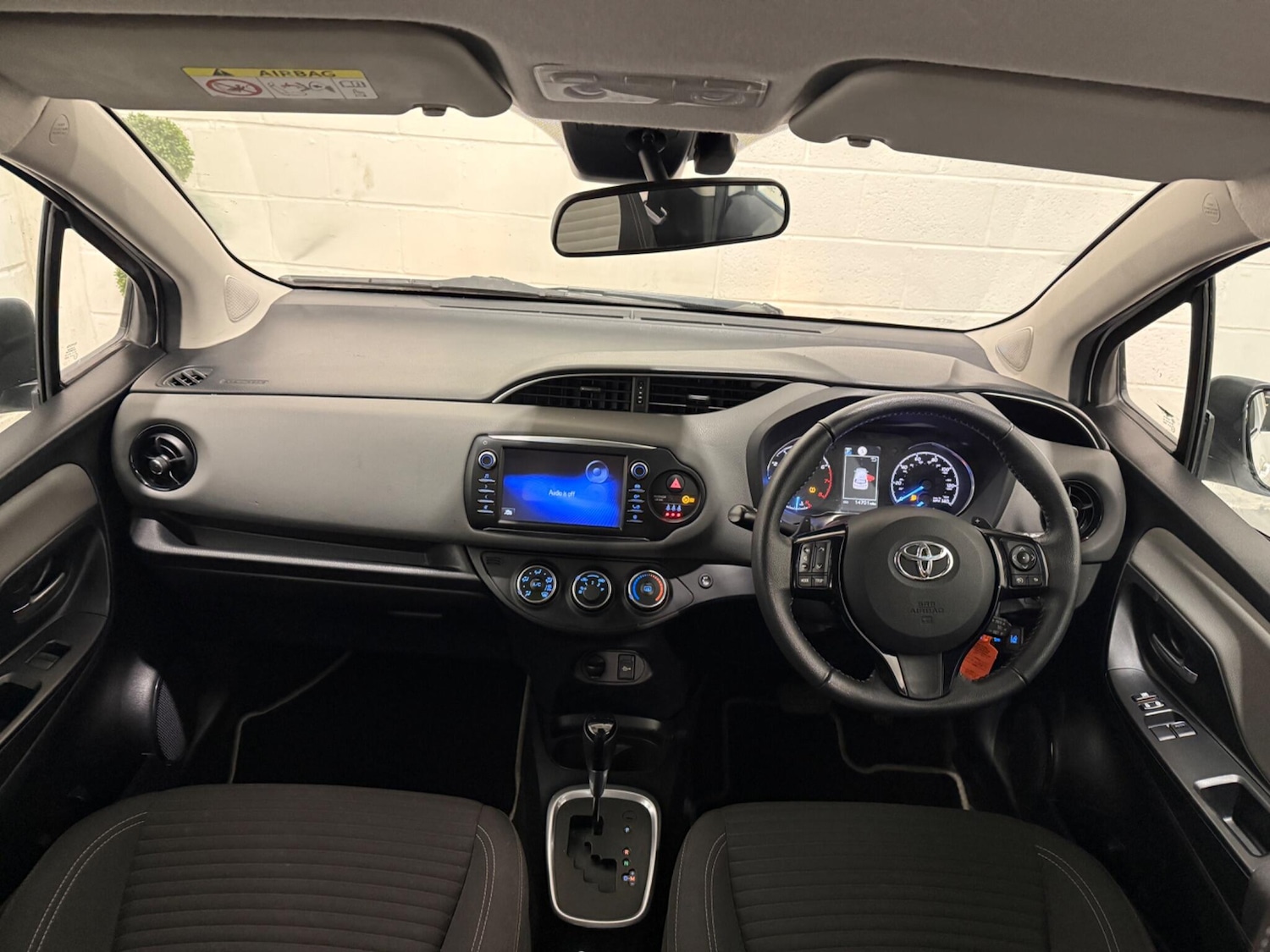 Used Toyota Yaris 2018 for sale - 76899461: Photo 17