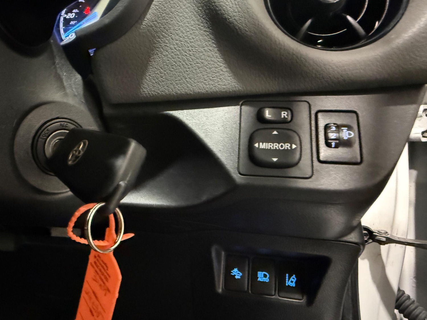 Used Toyota Yaris 2018 for sale - 76899461: Photo 29