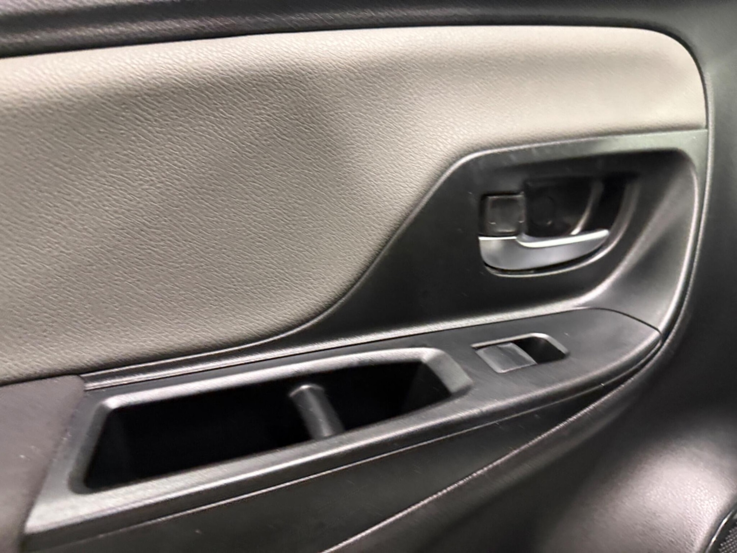 Used Toyota Yaris 2018 for sale - 76899461: Photo 34