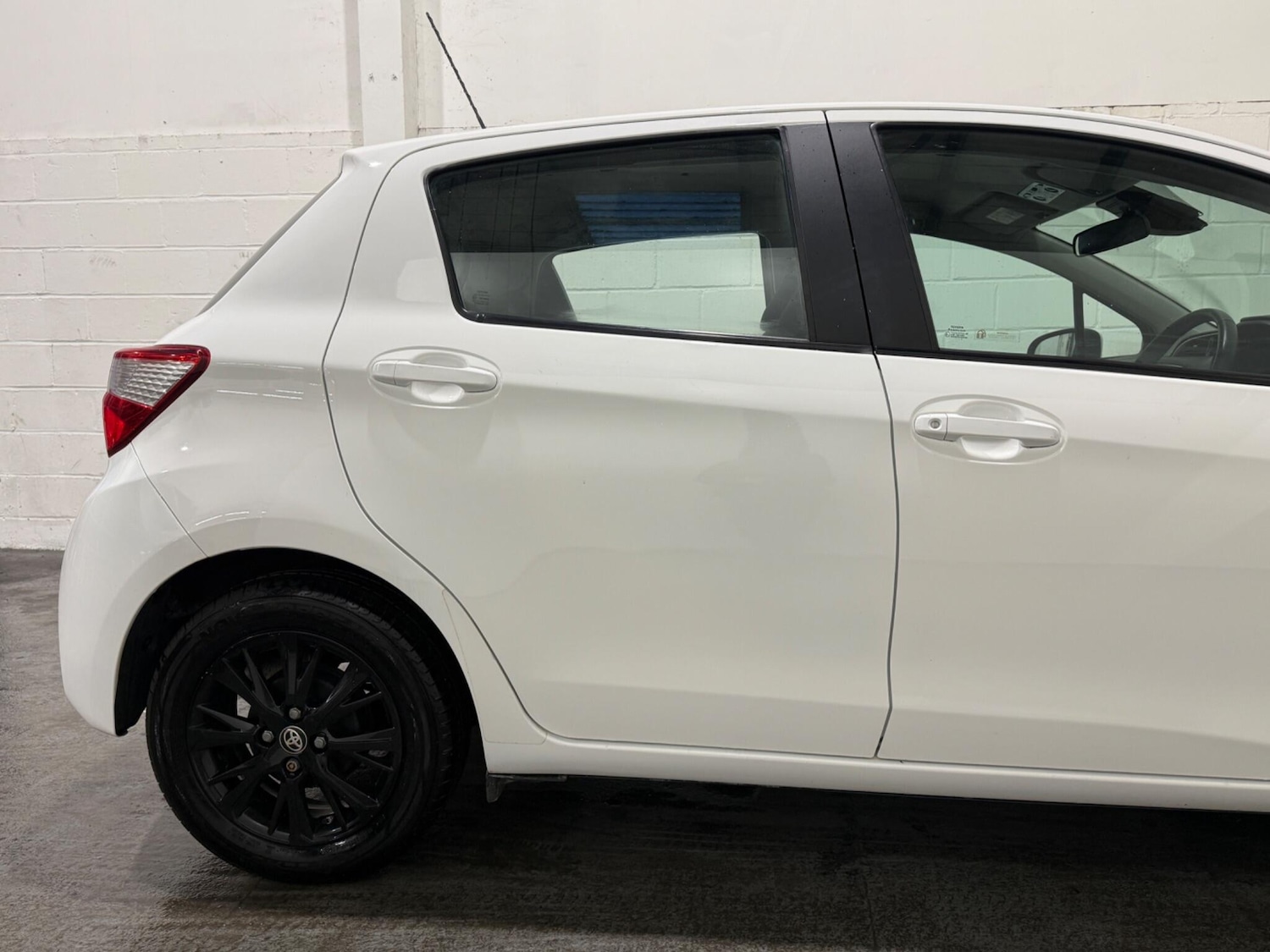 Used Toyota Yaris 2018 for sale - 76899461: Photo 9